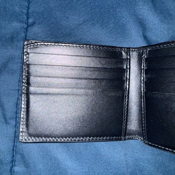 Mens Black Gucci Wallet - Picture 3 of 5